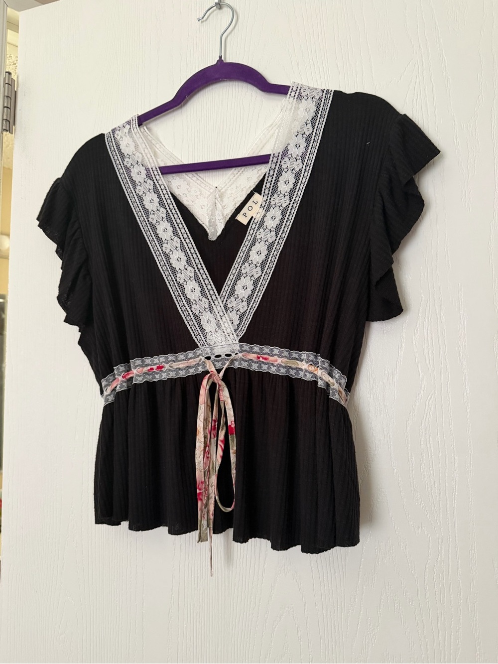 POL Black V-Neck Lace-Trim Flutter Sleeve Blouse
